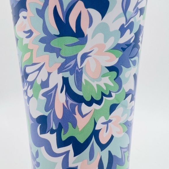 SWIG BEAUTIFUL 32 OUNCE FLORAL TUMBLER SLIP RESISTANT TRIPLE INSULATED - Picture 12 of 12
